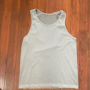 Metal Vent Tech Tank